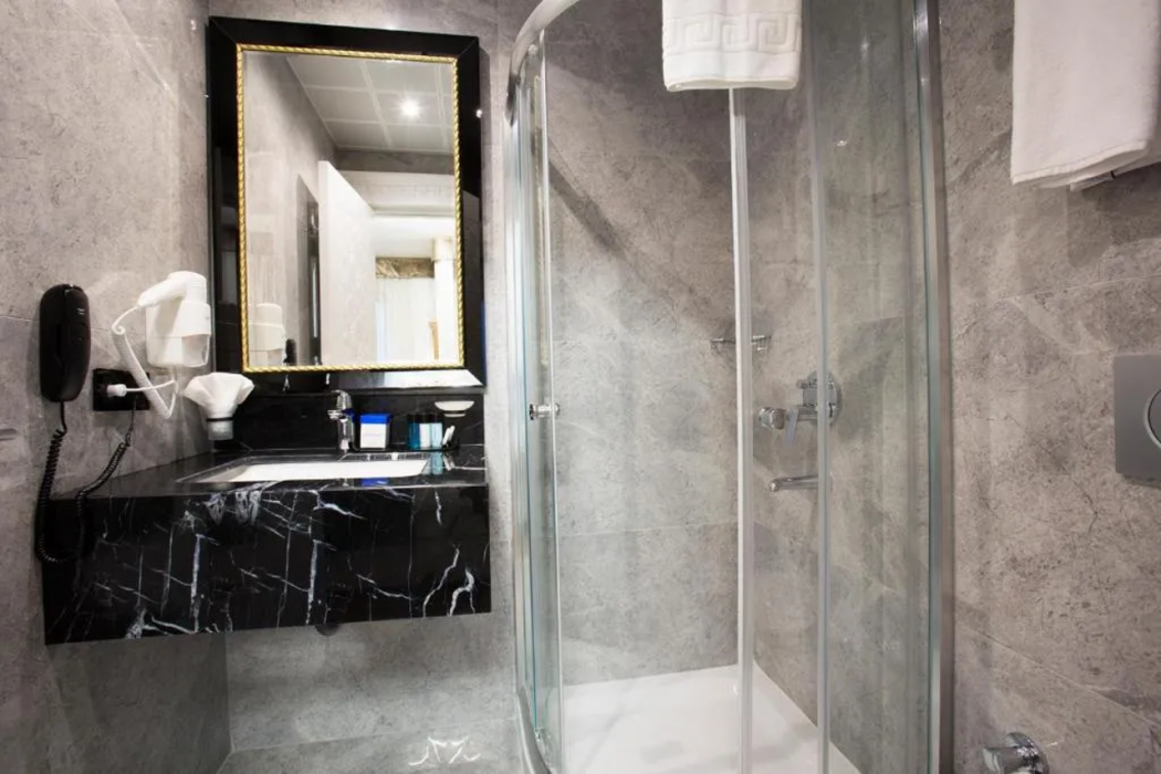 Eastanbul Suite 11/57