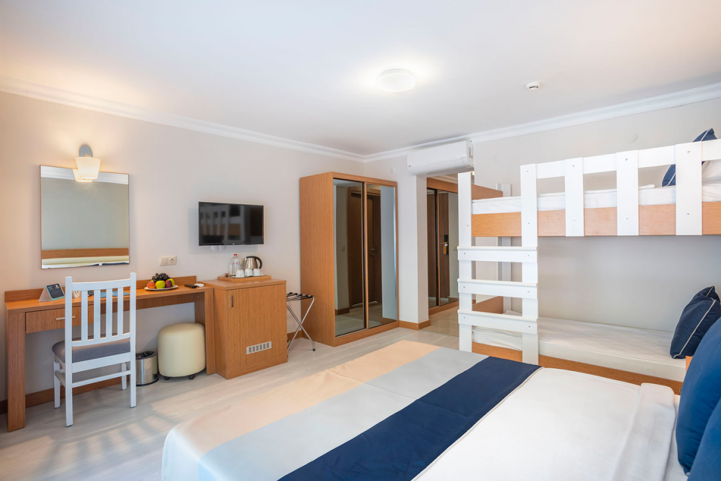 Marine Family Club Hotel 7/20