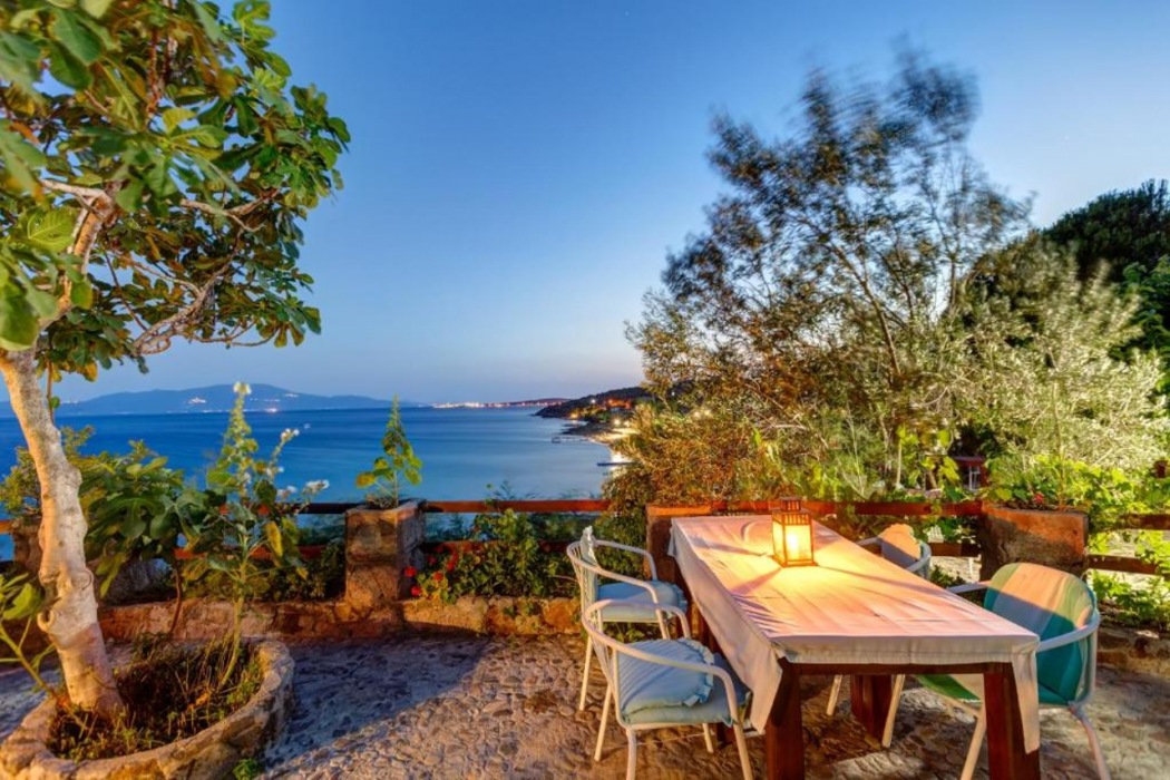 Assos Terrace Hotel 16/37
