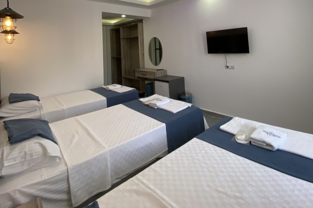 Nefis Hotel 12/60