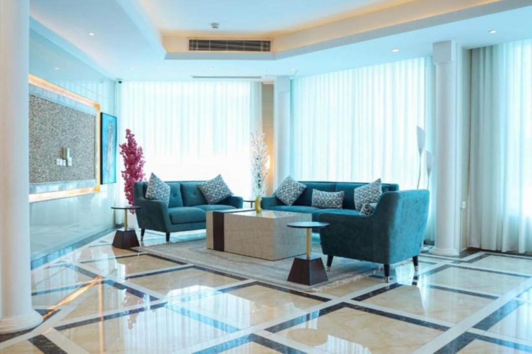 Palette Luxury Credit Hotel