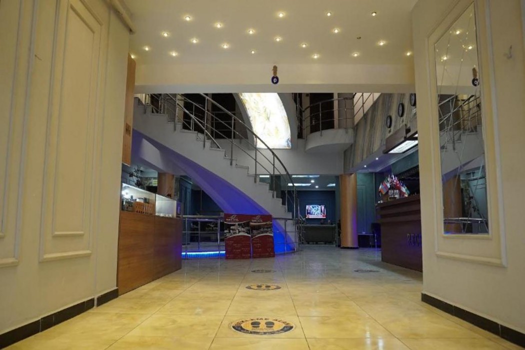 Dimet Park Hotel 6/33