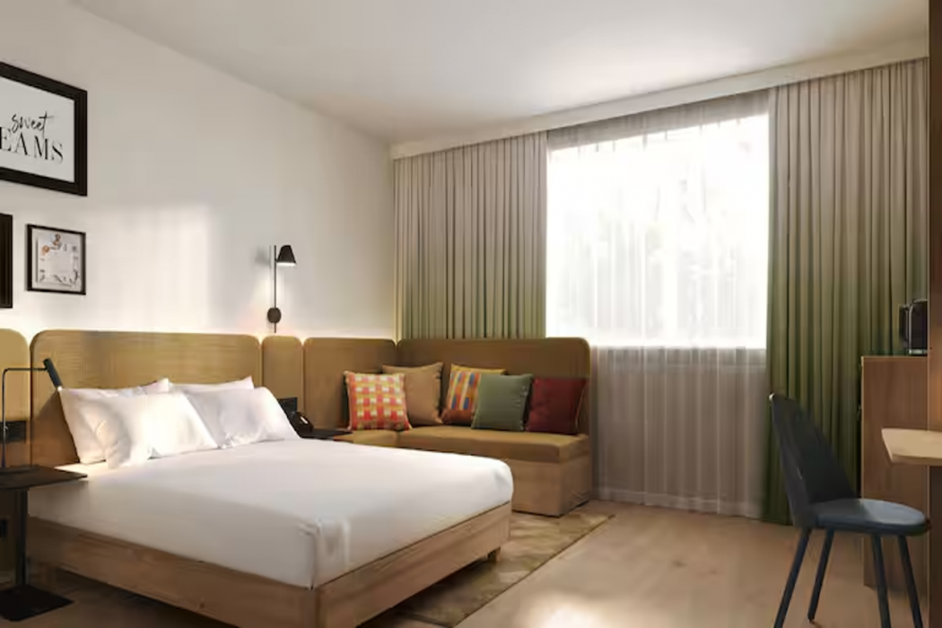 Hampton by Hilton Paris Charles de Gaulle Airport 16/49