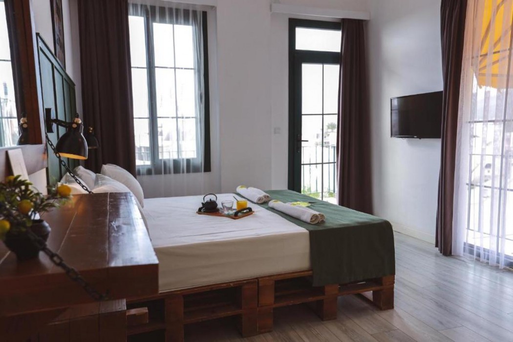 Limon Inn Hotel 12/60