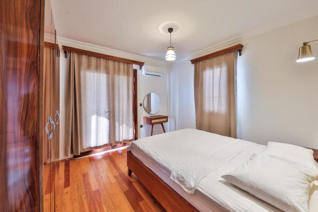 Nirvana Apartments 24/60