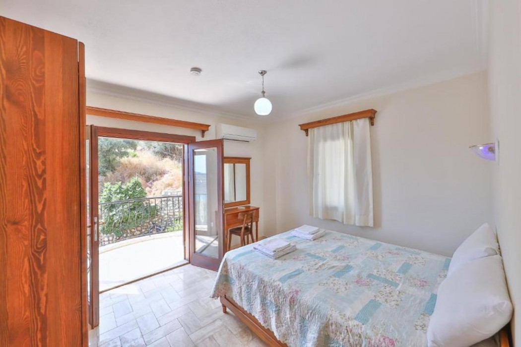 Nirvana Apartments 26/60