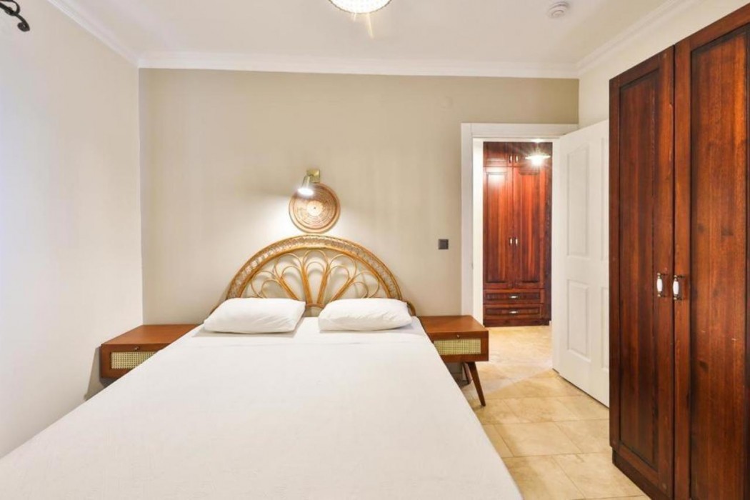 Nirvana Apartments 22/60