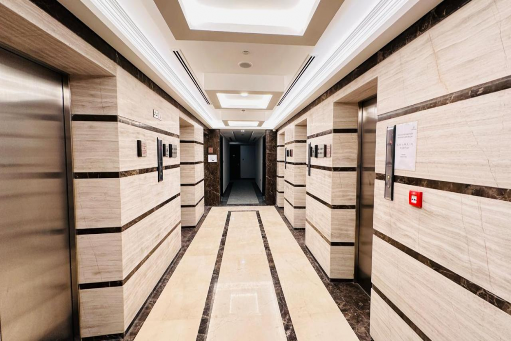 Upscale Spacious公寓Near Downtown with Balcony and Free Parking by Belvilla(Upscale Spacious Apartment Near Downtown with Balcony and Free Parking by Belvilla) 图片2
