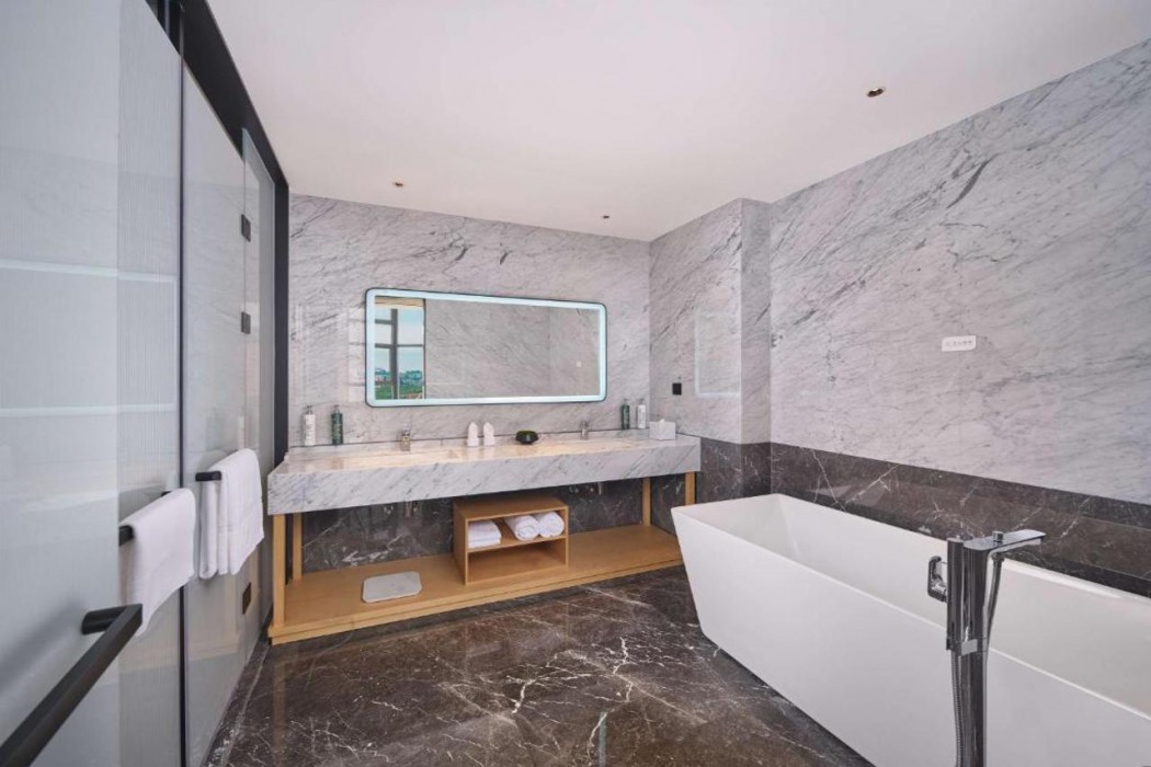 Hilton Garden Inn Huludao Longxing Road 16/36