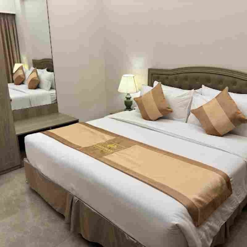 DELUXE DOUBLE ROOM
