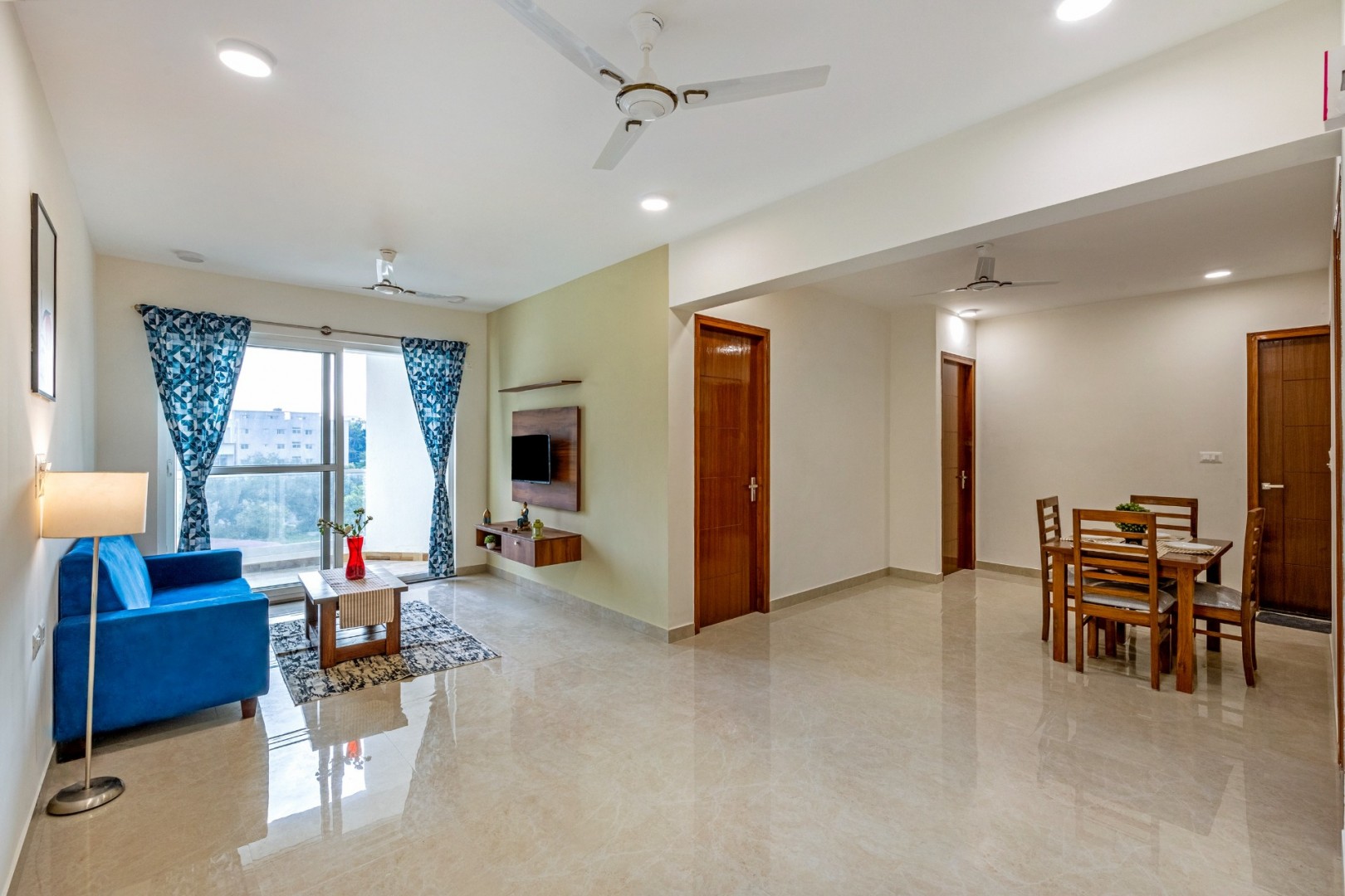Room at Wandr Carina - Sarjapur, Vaishnavi Tech park, Columbia Asia Hospital by ZUZU, BANGALORE