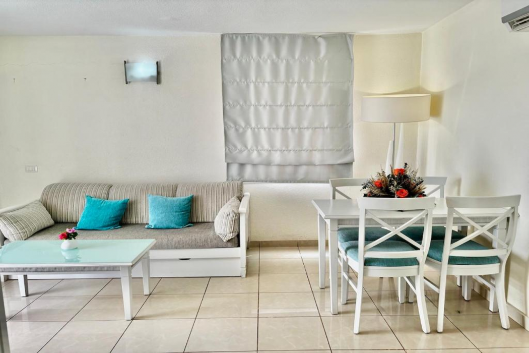 Cocoteros Apartments 7/11