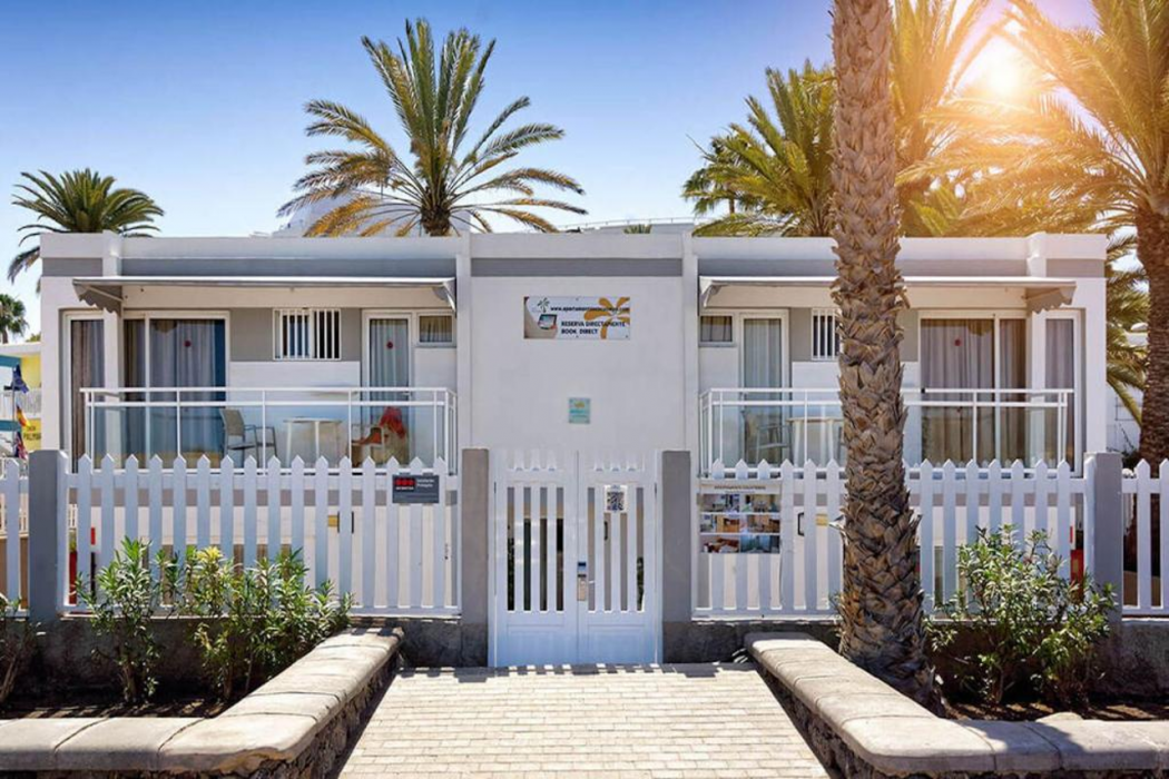 Cocoteros Apartments 1/11