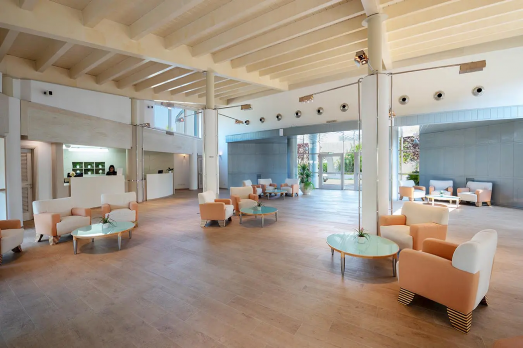 Lobby at Alborea Ecolodge Resort, CASTELLANETA