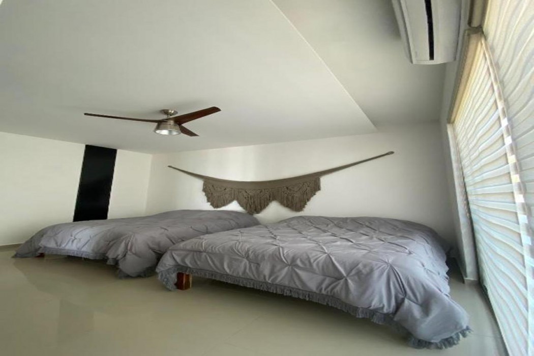 Angelina 28 Beachfront by Nah Hotels 11/53