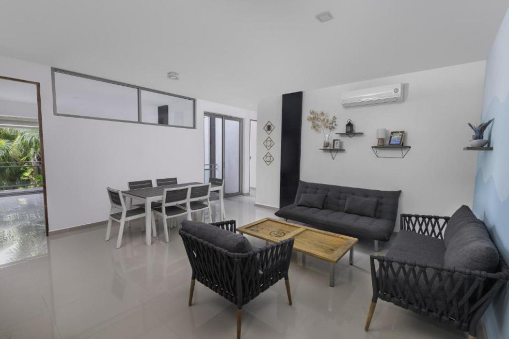 Angelina 28 Beachfront by Nah Hotels 9/53