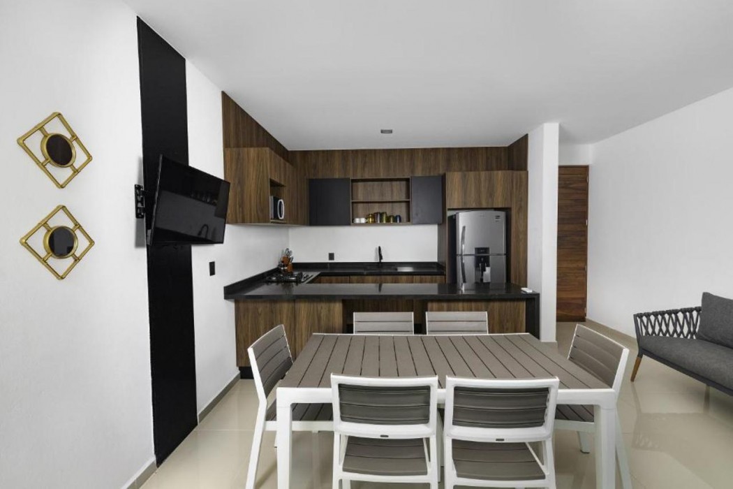 Angelina 28 Beachfront by Nah Hotels 10/53