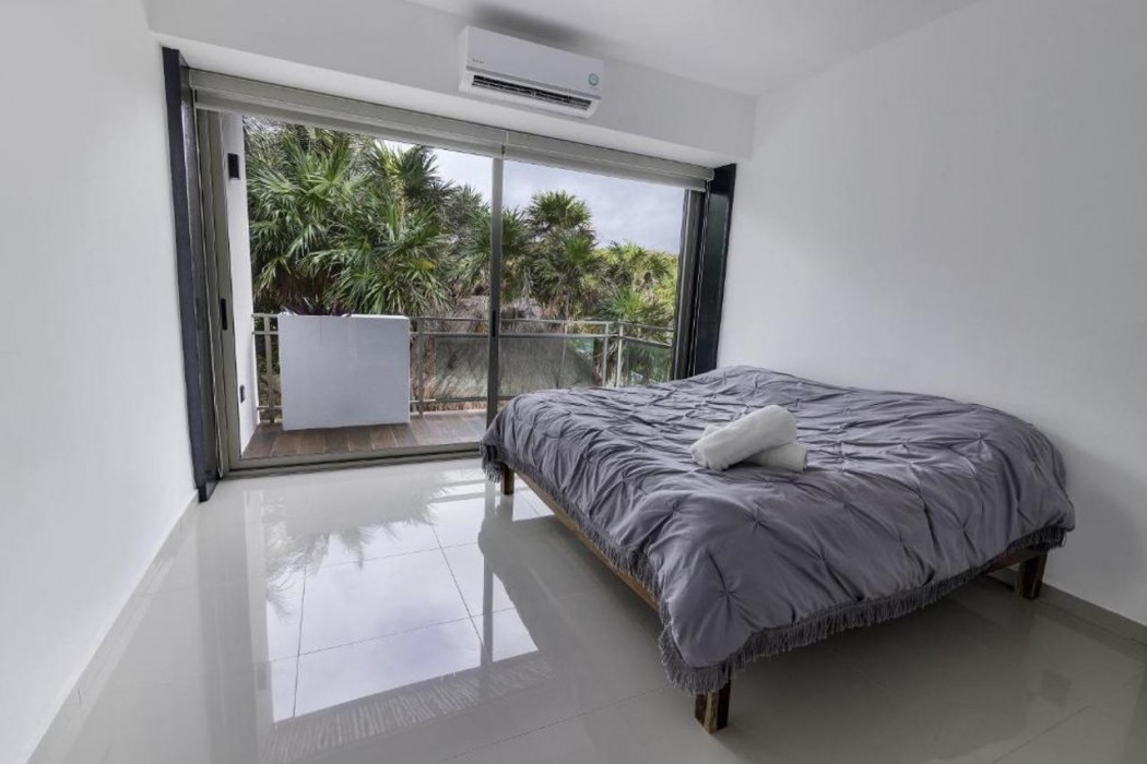 Angelina 28 Beachfront by Nah Hotels 12/53