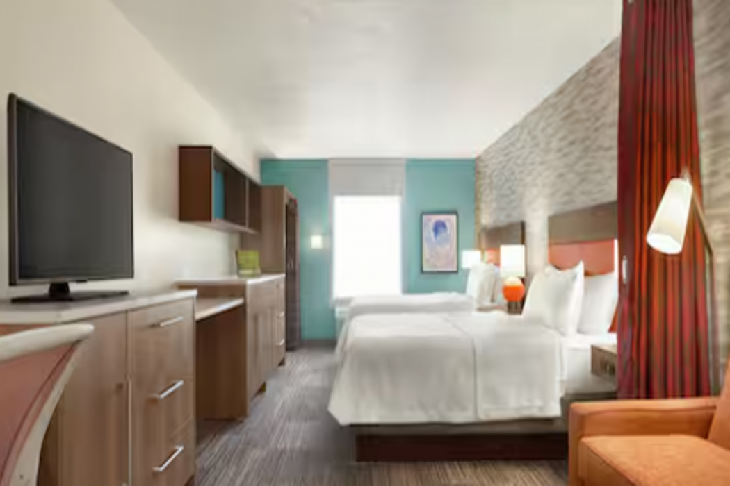 Home2 Suites by Hilton Sheboygan 7/29
