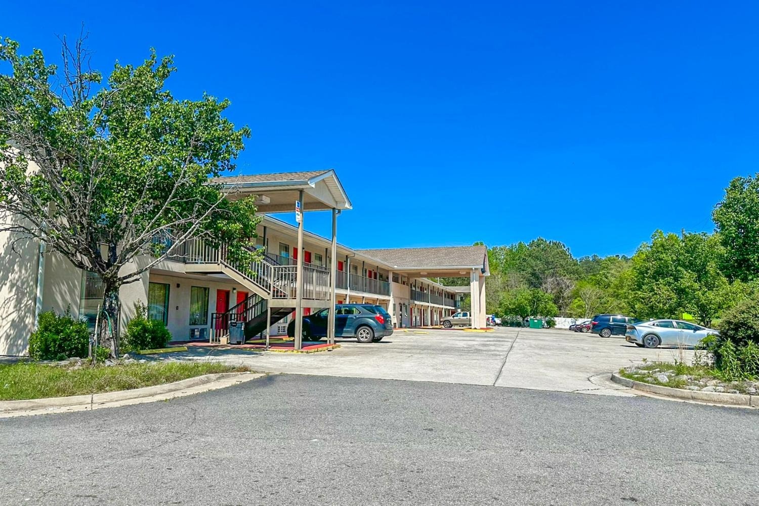 OYO Hotel East Macon I-75 13/74