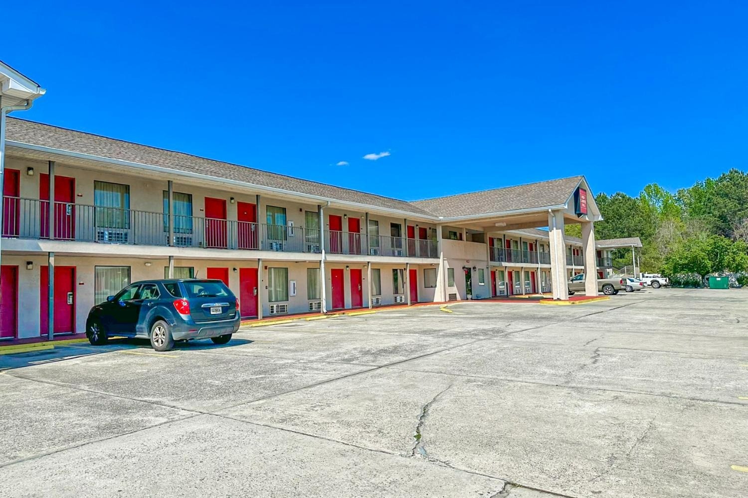 OYO Hotel East Macon I-75 11/74