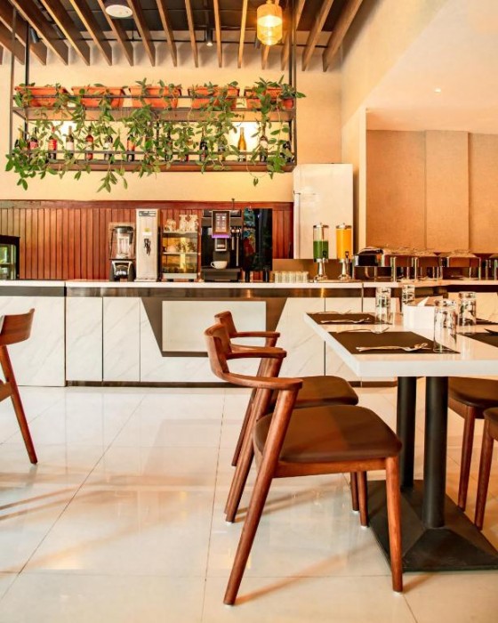Mila Hotel 38/86