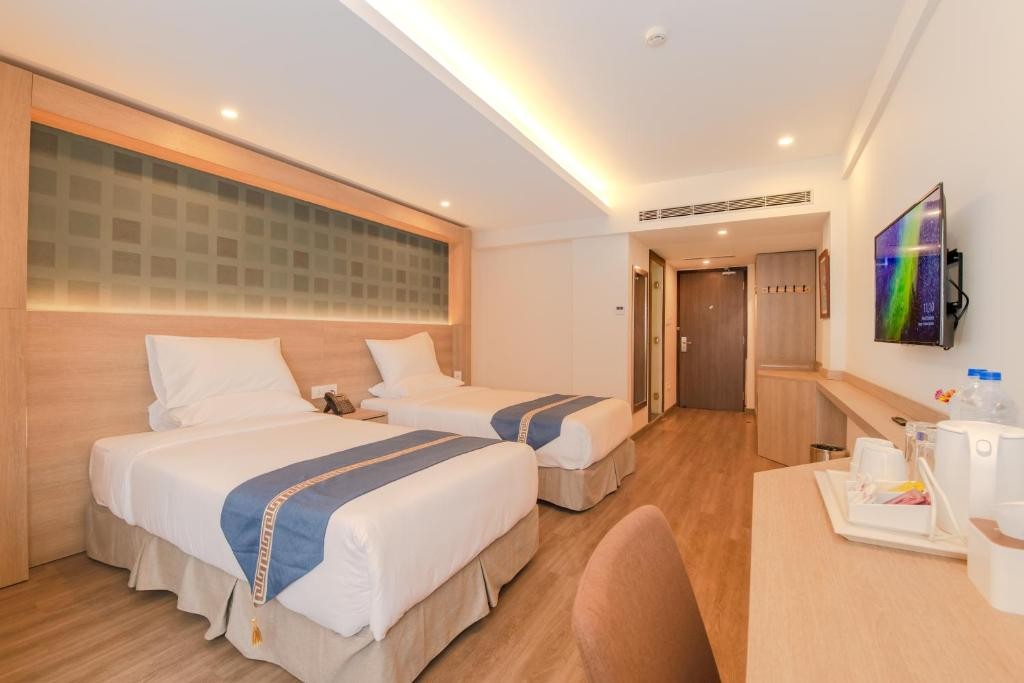 Mila Hotel 19/86