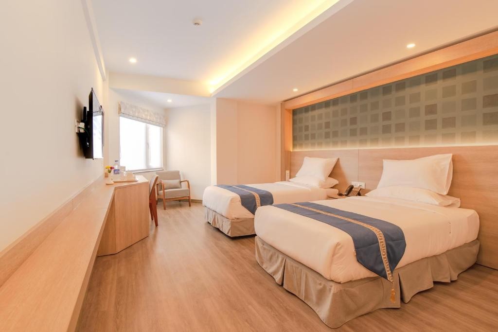Mila Hotel 13/86
