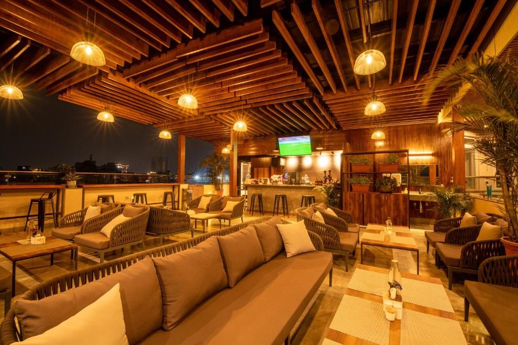 Mila Hotel 52/86