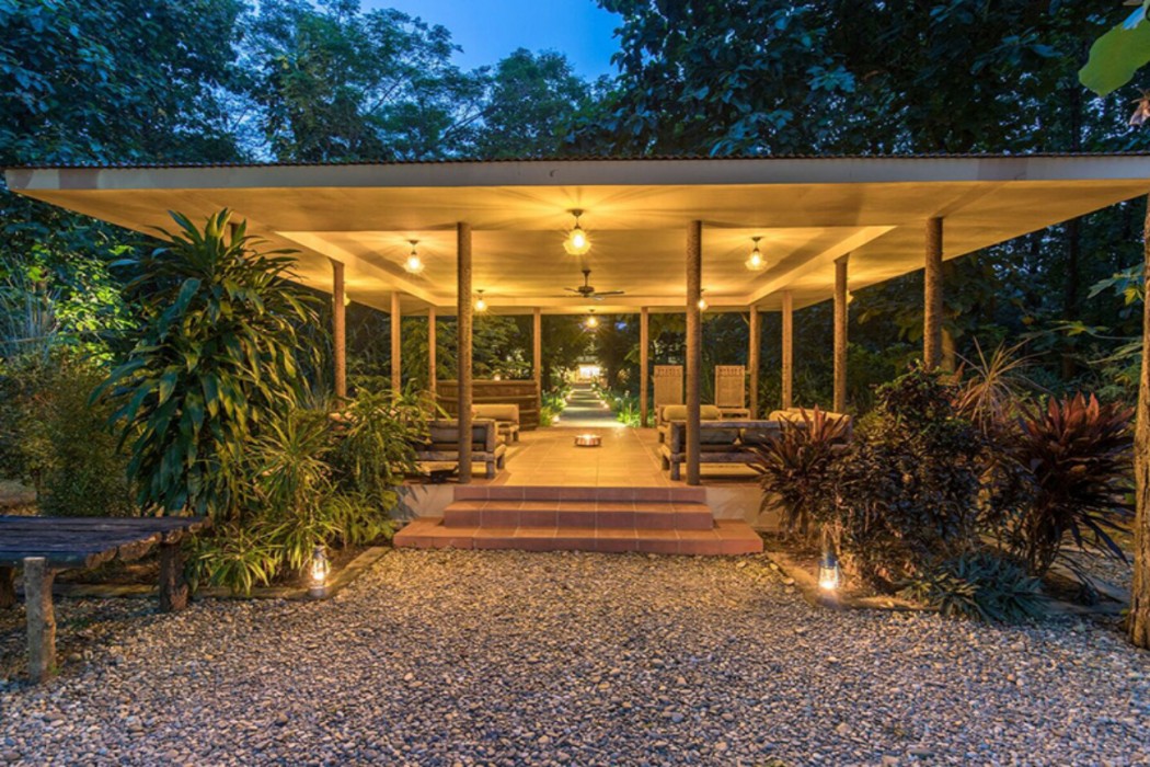 Jagatpur Lodge by Annapurna 10/80