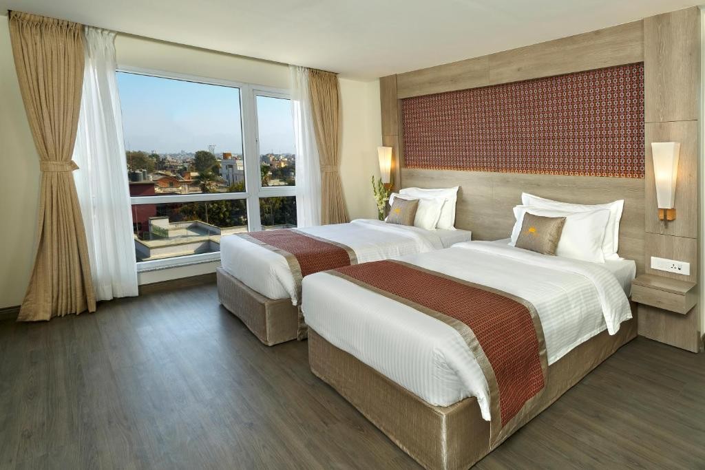 Hotel Crowne Imperial 9/17