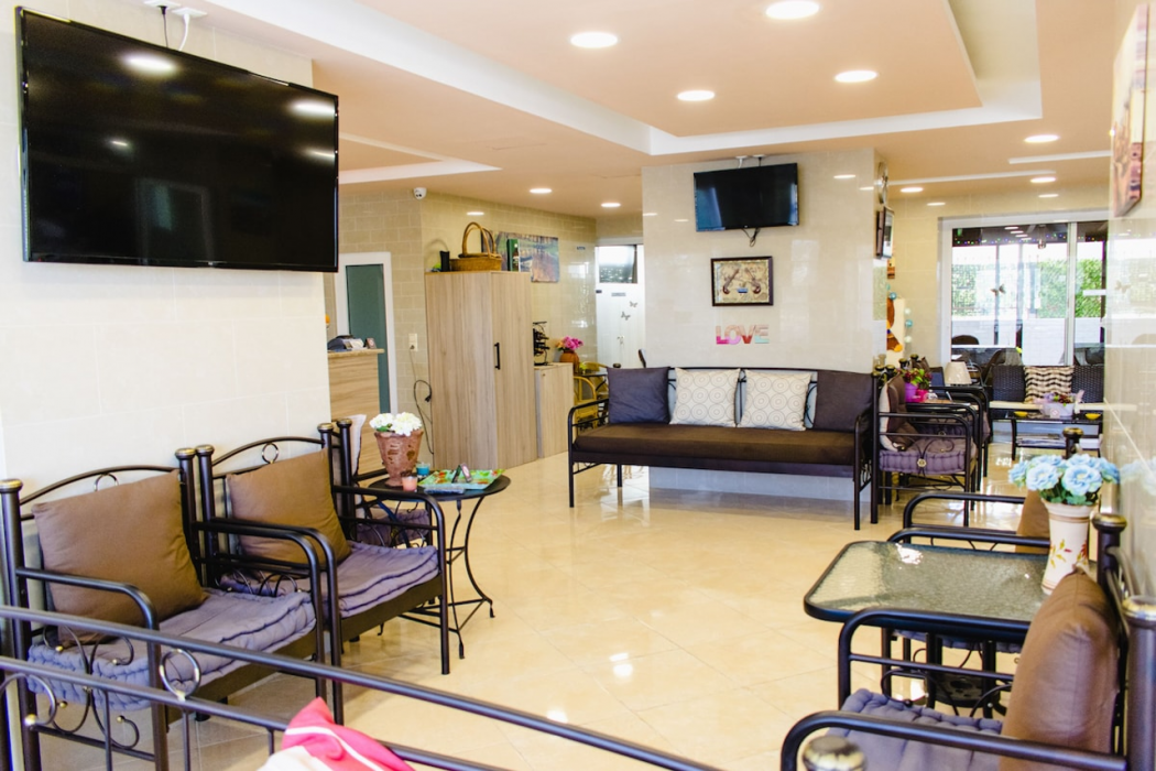 Nikolakakis Rooms Lavrio 5/65