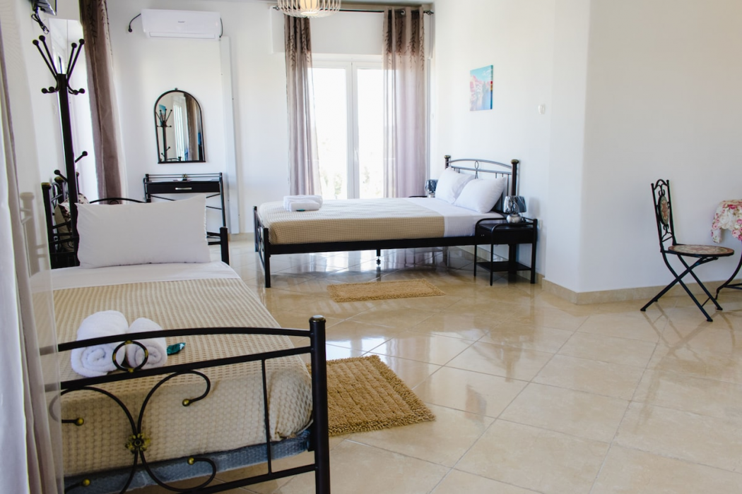 Nikolakakis Rooms Lavrio 17/65