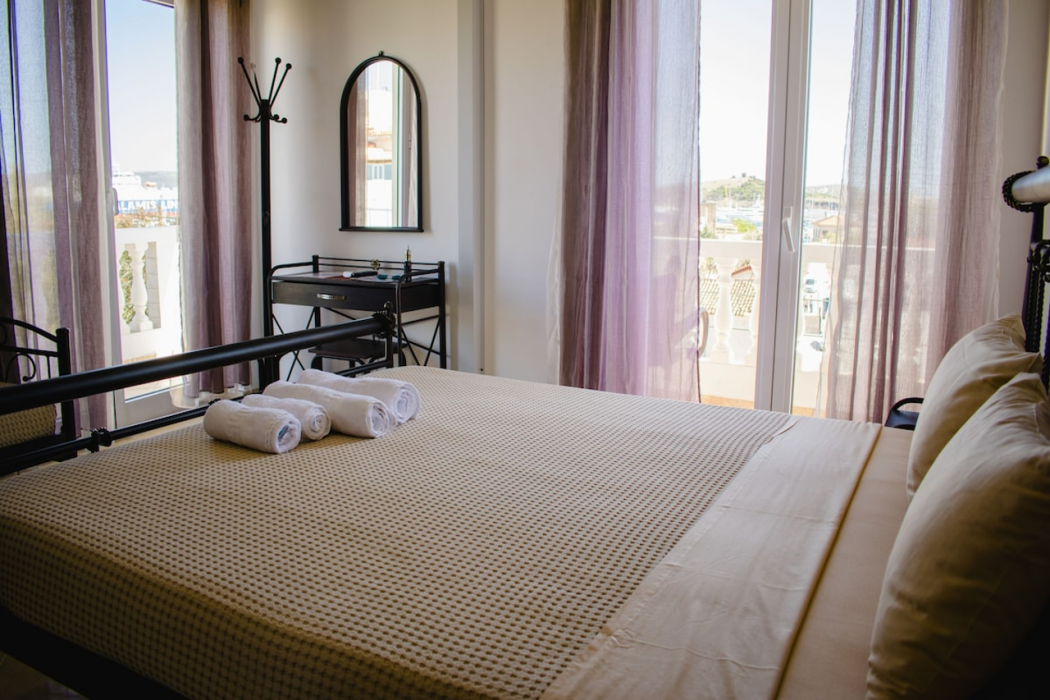 Nikolakakis Rooms Lavrio 19/65