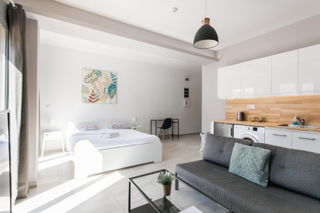 The Omnia Collection Pagrati 15/60