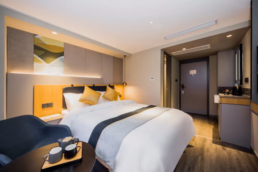 Home Inn Selected Hotel (Shanghai Pudong Lujiazui Oriental Pearl Store) 14/38