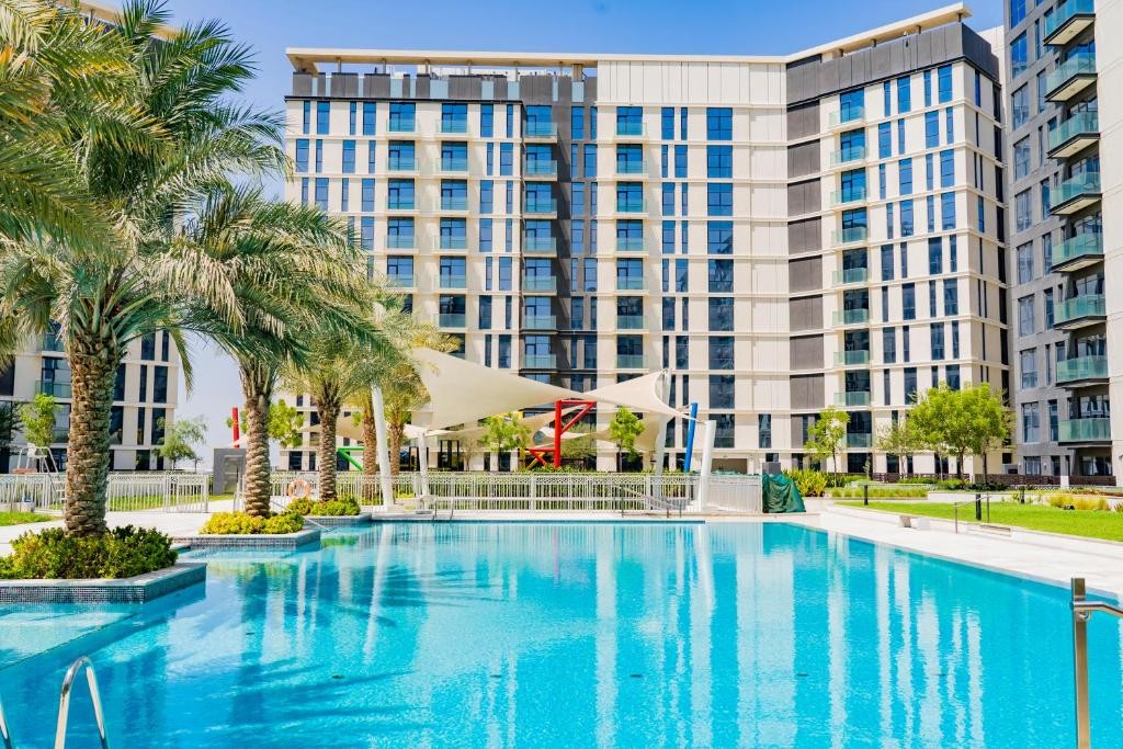Expo Village Serviced Apartments 3/52