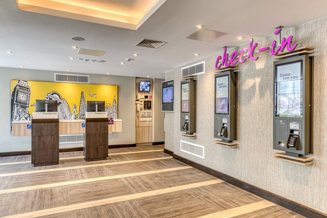 Lobby at Premier Inn London Paddington - Paddington Station, LONDON
