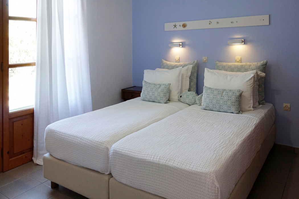 Elena Studios & Apartments 20/60
