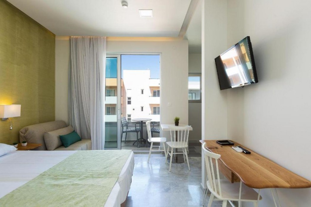 Meltemi Coast Suites 6/68