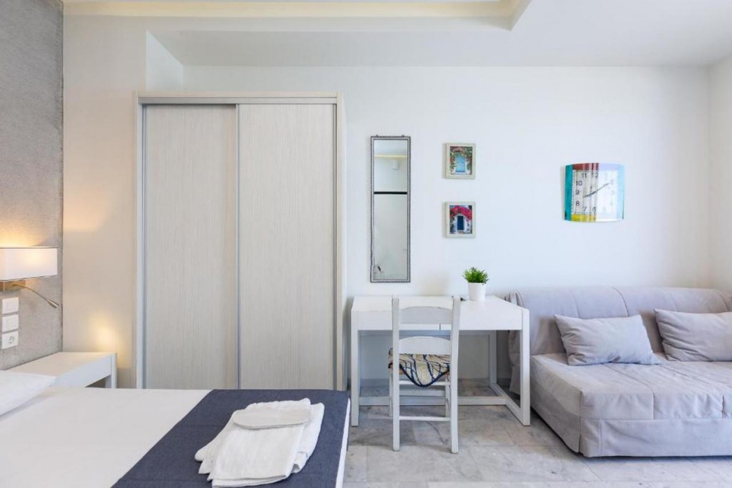 Meltemi Coast Suites 16/68