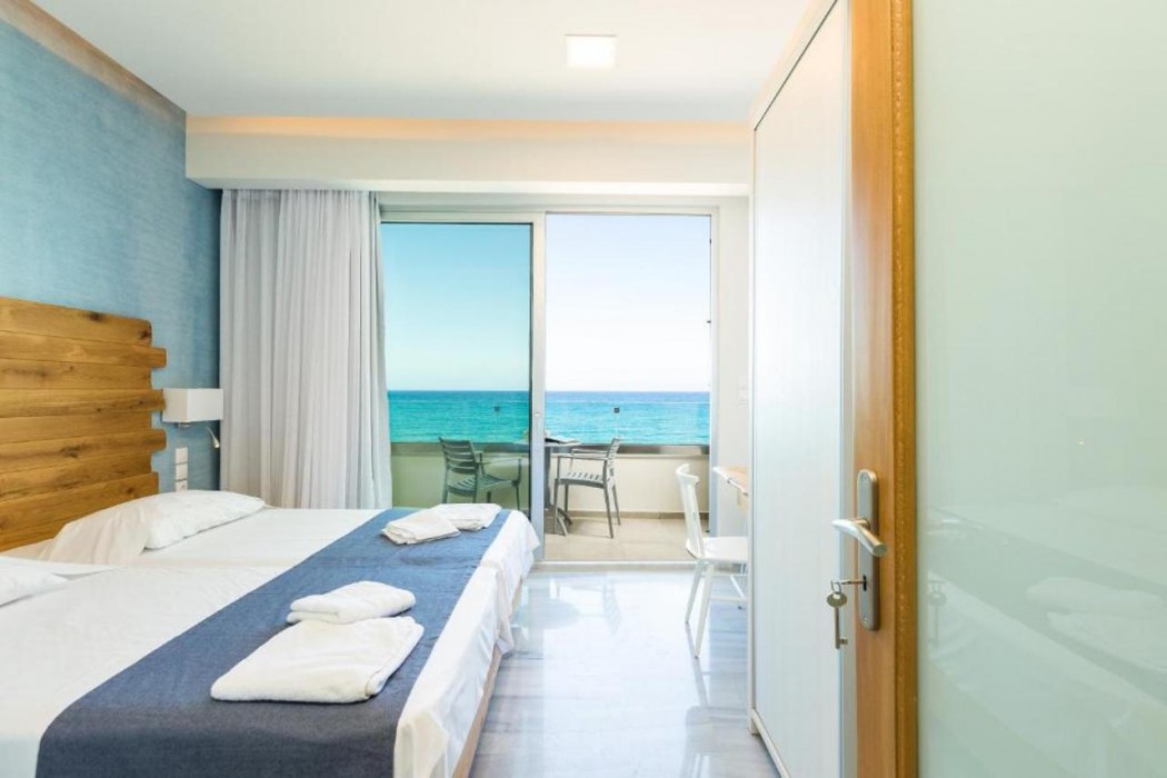 Meltemi Coast Suites 11/68