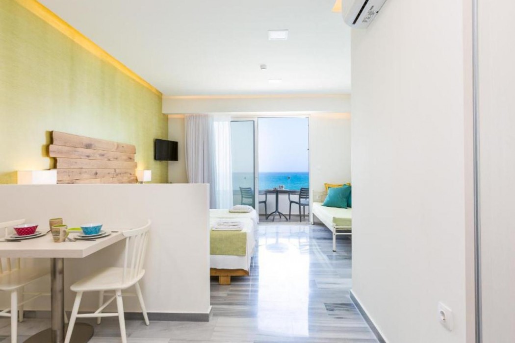 Meltemi Coast Suites 3/68