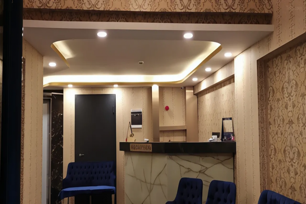 Akdeniz Van Otel 10/28