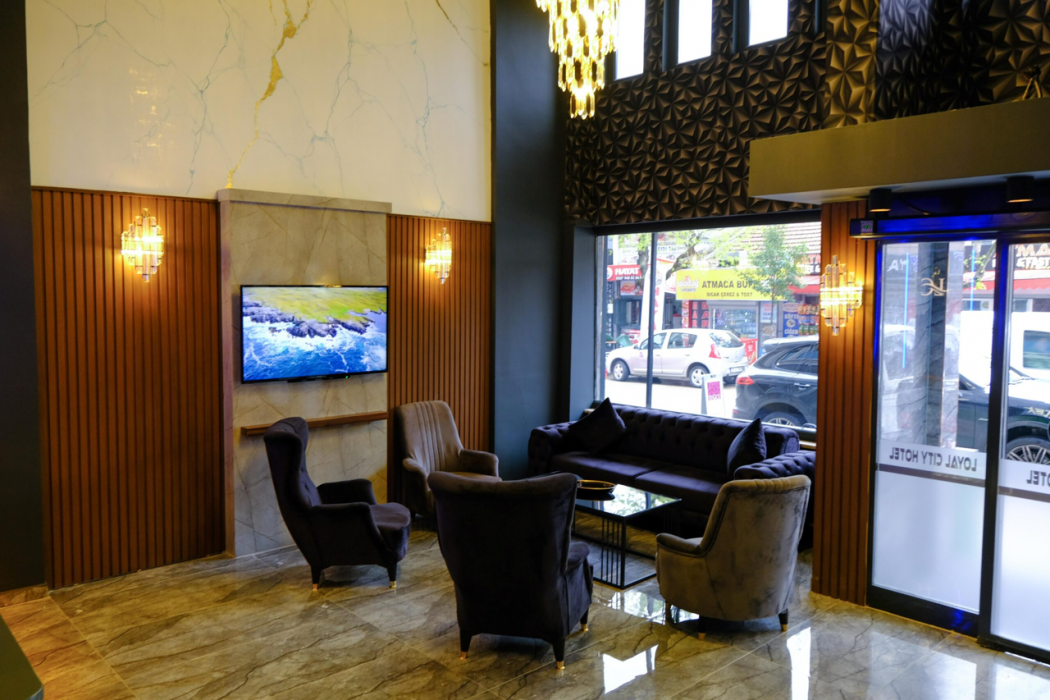 Loyal City Hotel 3/63