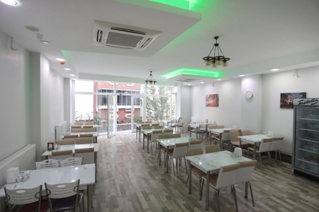 Beksiti Hotel 25/36