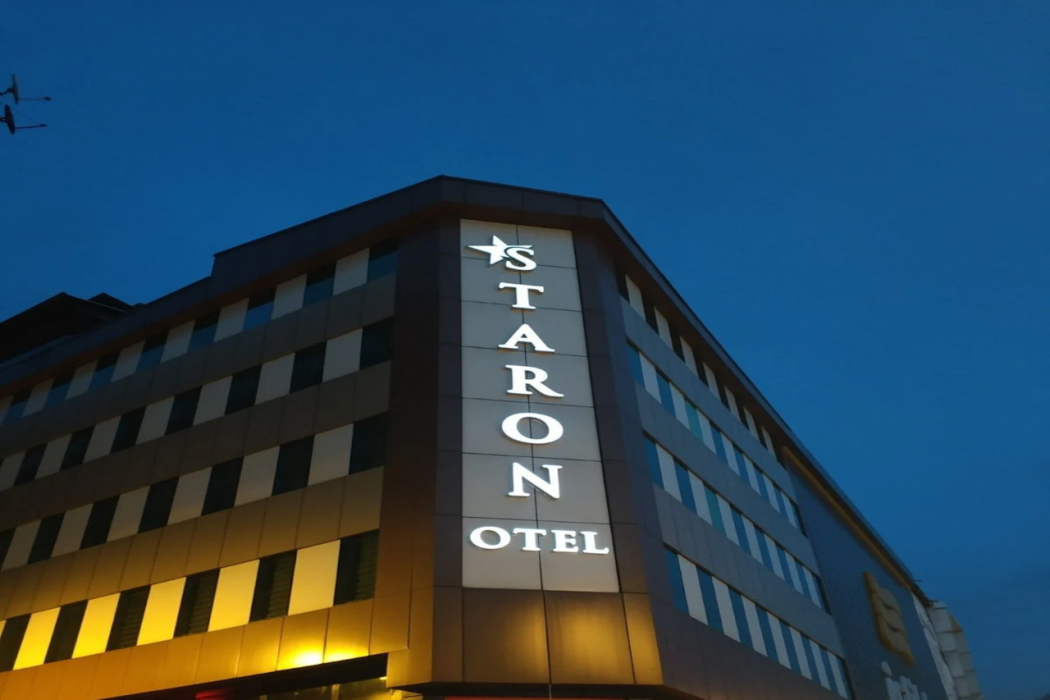 Staron Otel 1/34