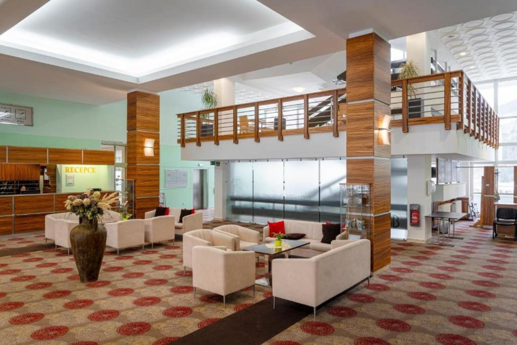 Hotel Behounek 10/77