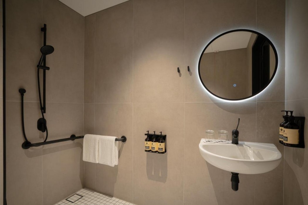 AUHotel - Zayed International Airport - Located in the TRANSIT AREA 9/42