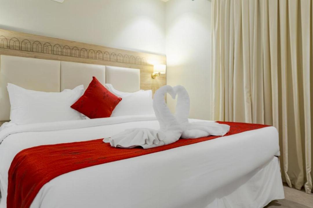 KING BED ROOM